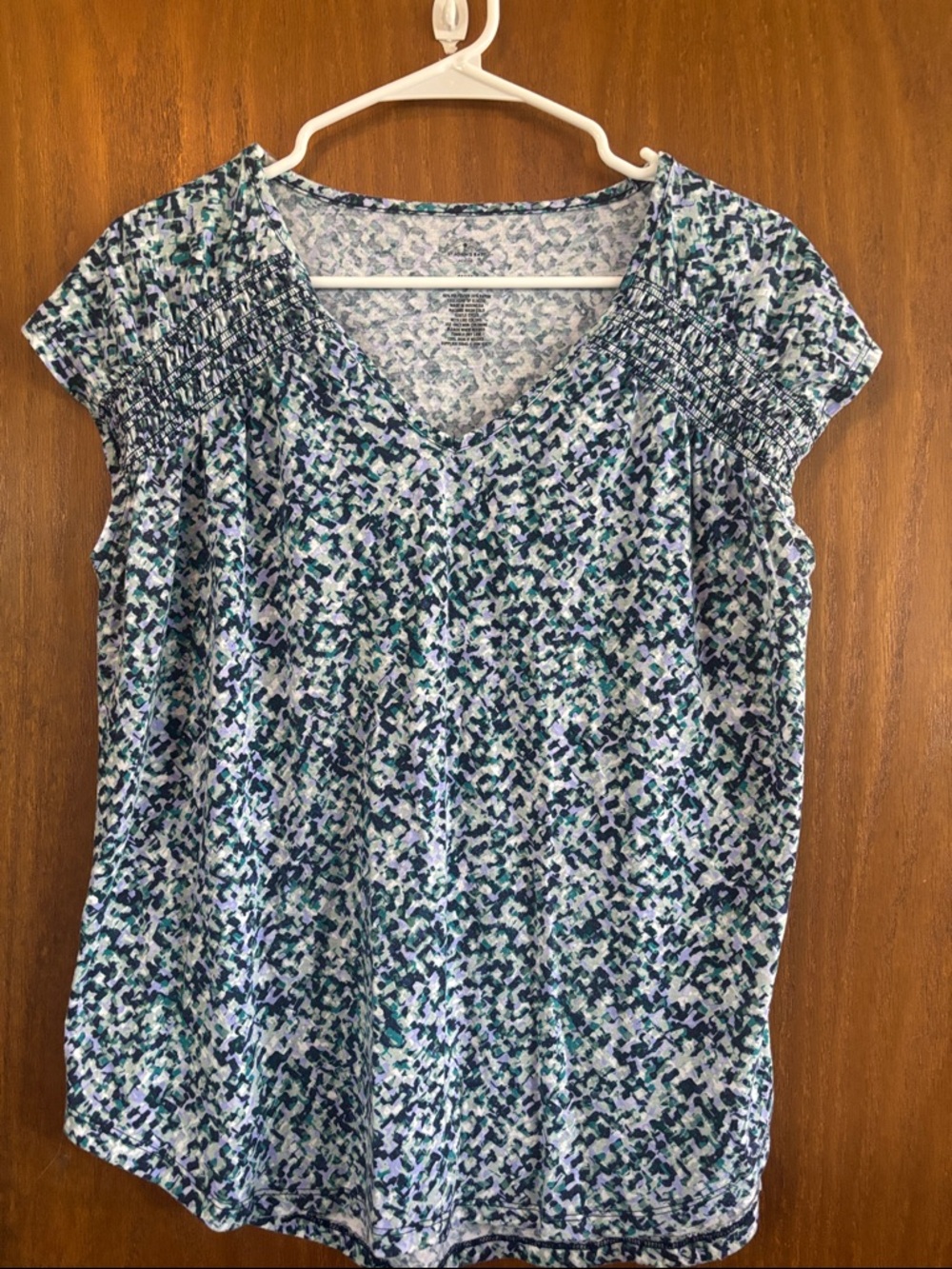 St. John's Bay Blue and Green Short Sleeve V-Neck Top